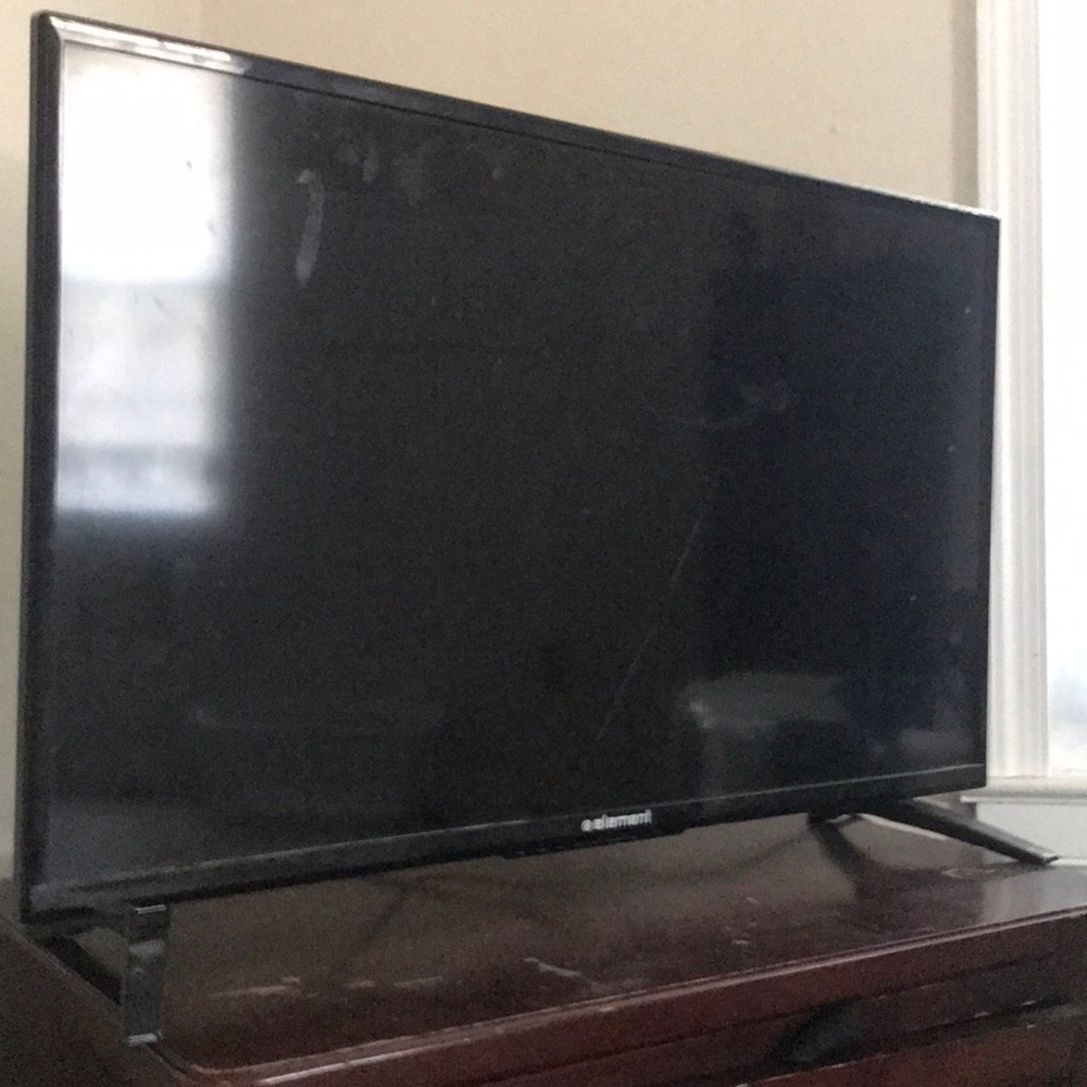 Element Flatscreen Tv